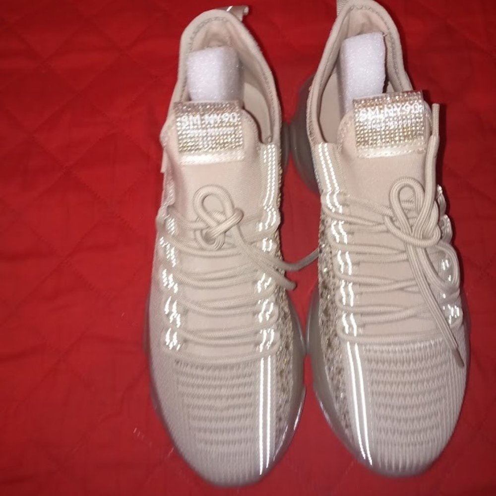 Steve Madden Maxima Textile Lace Up Sneakers . Blush Multi (Tan). Size 9.0